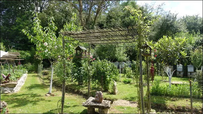 Visite d’un jardin remarquable à St. Martin d'Auxigny jardin remarquable,permaculture,autonomie jardin remarquable,permaculture,autonomie